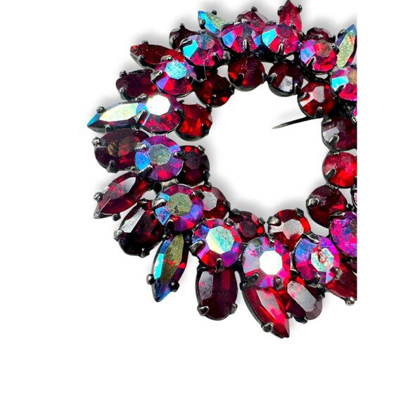 Sherman Signed Red AB Rhinestone Wreath Brooch 1.62" Japanned Holiday Vintage - Picture 9 of 14